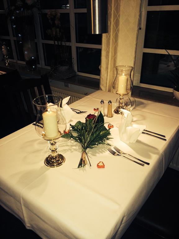 Hotel Friesenhof Westoverledingen エクステリア 写真